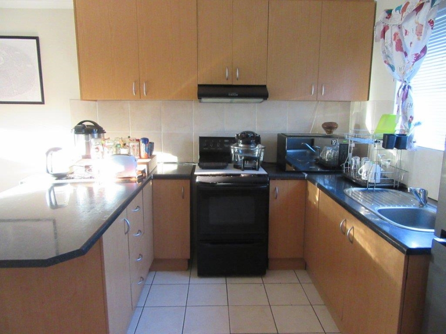 2 Bedroom Property for Sale in Royal Ascot Western Cape